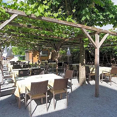 Feldkirchnerhof 3*